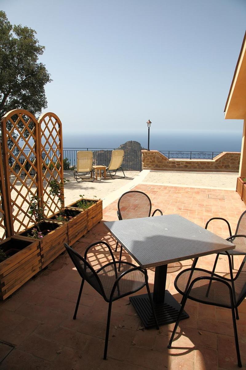 Sikelios Apartments Cefalù Eksteriør billede