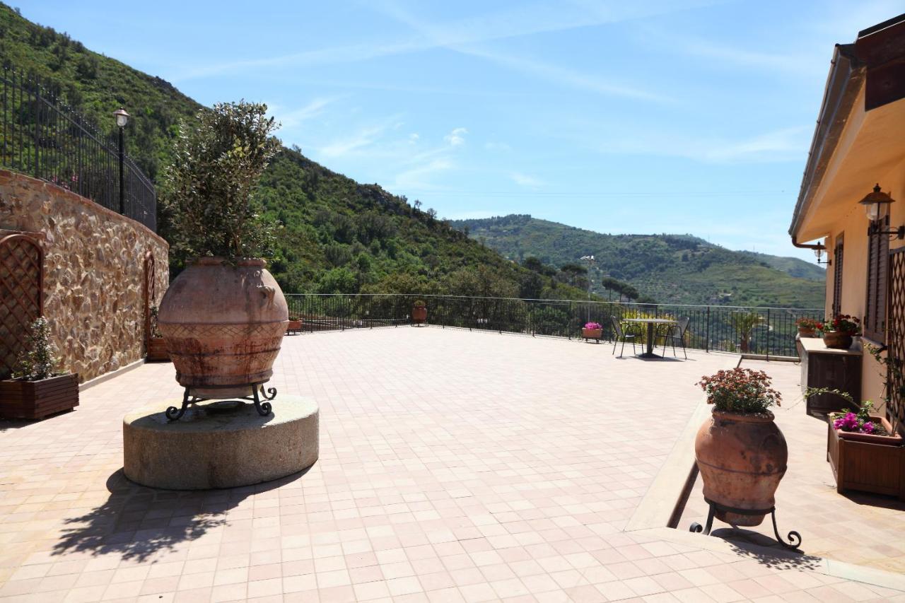 Sikelios Apartments Cefalù Eksteriør billede