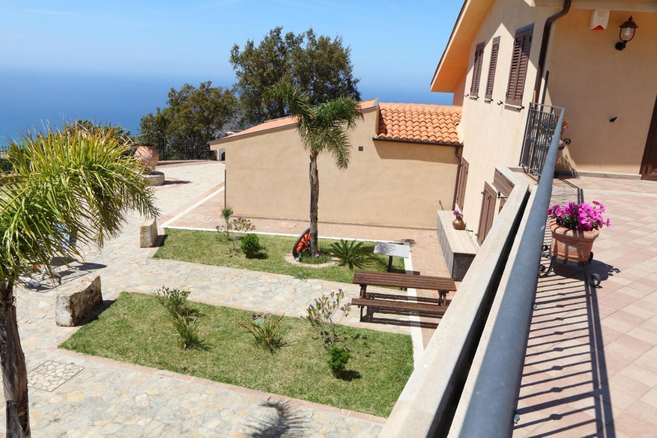 Sikelios Apartments Cefalù Eksteriør billede