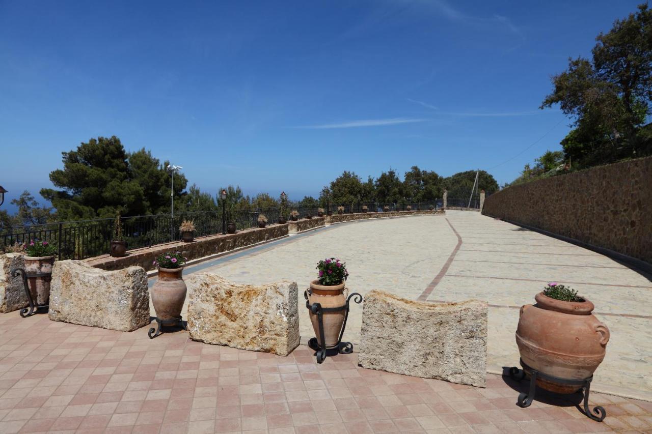 Sikelios Apartments Cefalù Eksteriør billede